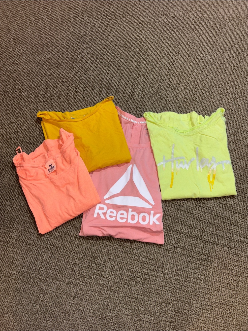 Ladies T-shirts Hurley Pink Reebok Zara XS-M